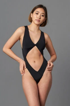 Shark Polewear Benita Bodysuit - Black -Underwear General Store 09.12.20 07350 1ba1dd66 70d8 4587 99fe 4804355f3873