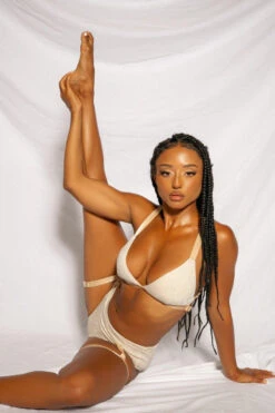 CXIX Cora Triangle Top - Champagne -Underwear General Store 21 01 25edit 4 7cee7b1d a6c1 4234 a443 b0e30cbb5cdd