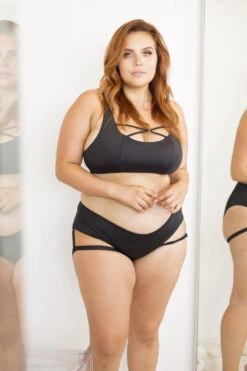 Lunalae Lure You Low-Rise Garter Shorts - Black -Underwear General Store 6R7A8553