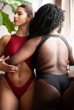 Chantay Polewear Gemini Bodysuit - Noir -Underwear General Store GeminiBodysuit Bordeaux Noir 3 1201x1800 64dd48c4 c869 4adc adb9 d285c1745a5f