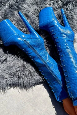 Hella Heels Electric Boa Knee High Boots - 8inch -Underwear General Store IMG 0709 e5dbd198 2336 4cc6 92bf d3d01c124d9b