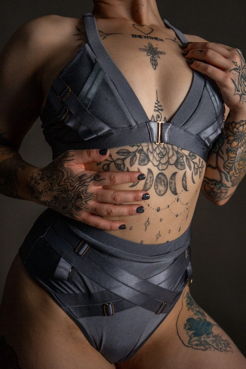 Tatiana Activewear Faye Shorts - Shiny Gunmetal 6 Tatiana Activewear Faye Shorts - Shiny Gunmetal - Image 4