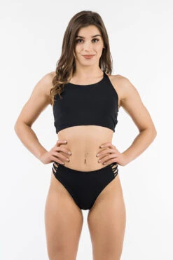 REV ACTIV Backless Tasty Top - Black -Underwear General Store eliza revactiv fb malowanieswiatlem 052